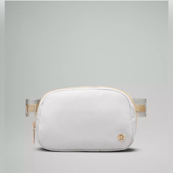 Lululemon Everywhere Belt Bag 1L Wordmark Vapor/Gold/White Designed Casual New - Picture 2 of 12